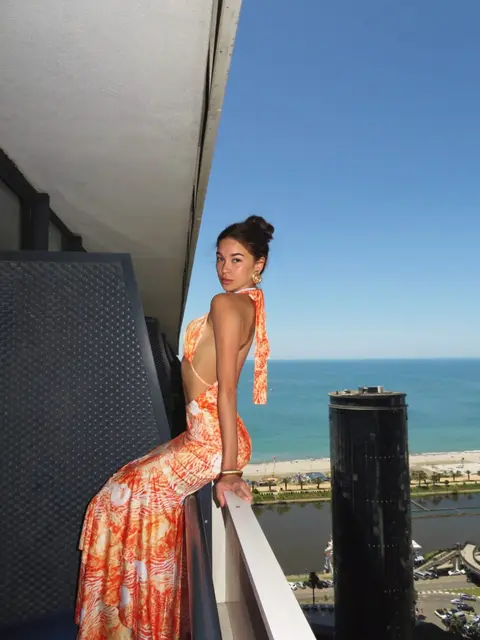 Clara