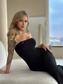 Ella profile in Dubai