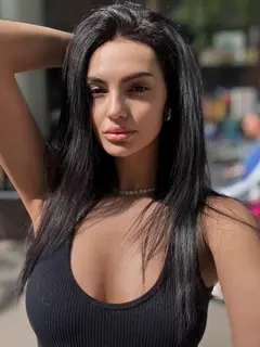 Felicia profile in Dubai