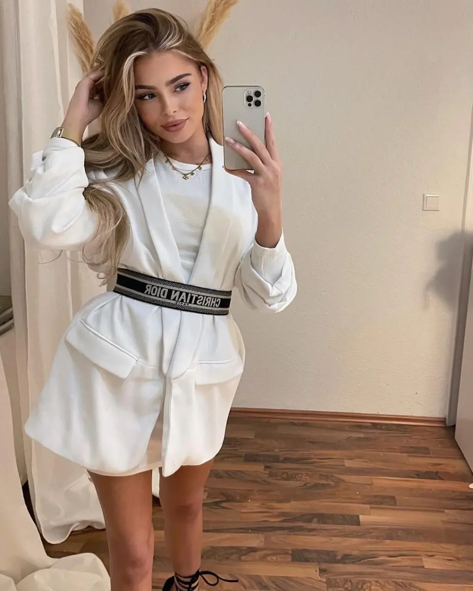 Isabella profile in Dubai