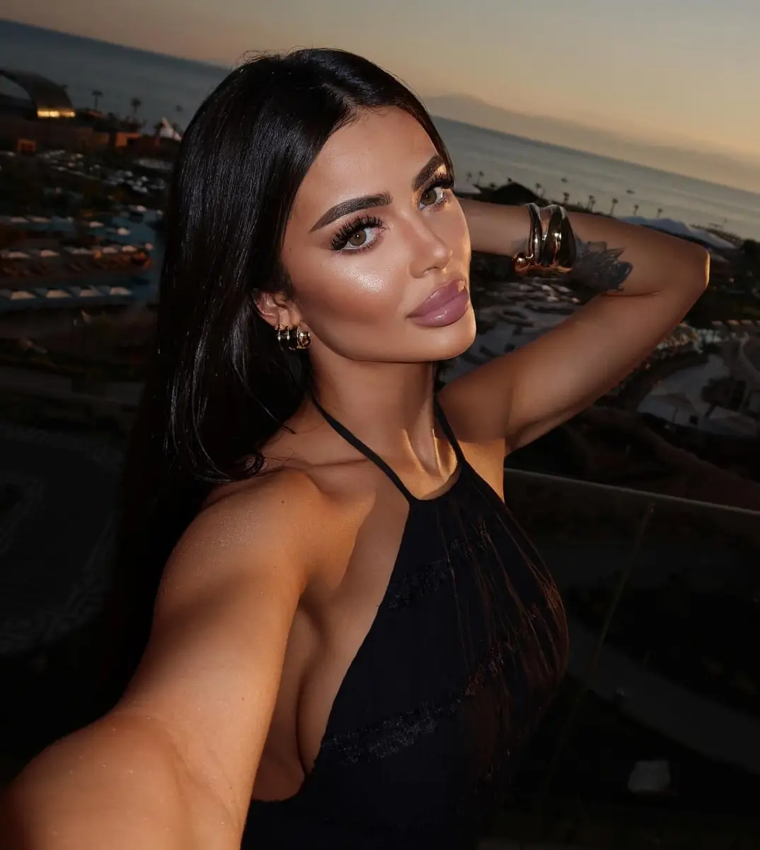 Karina profile in Dubai
