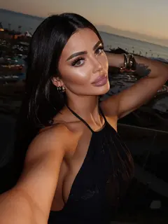 Karina profile in Dubai