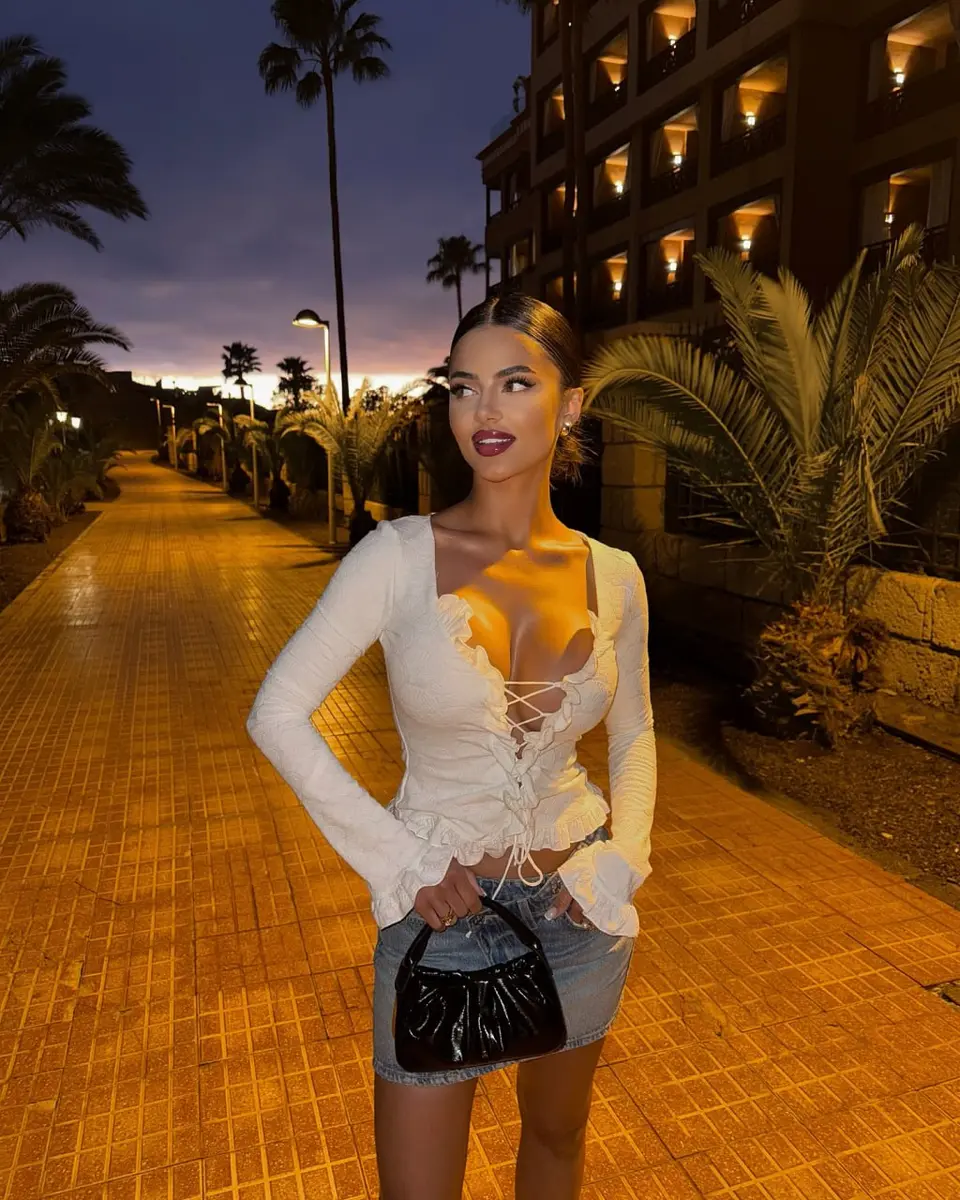 Karina profile in Dubai