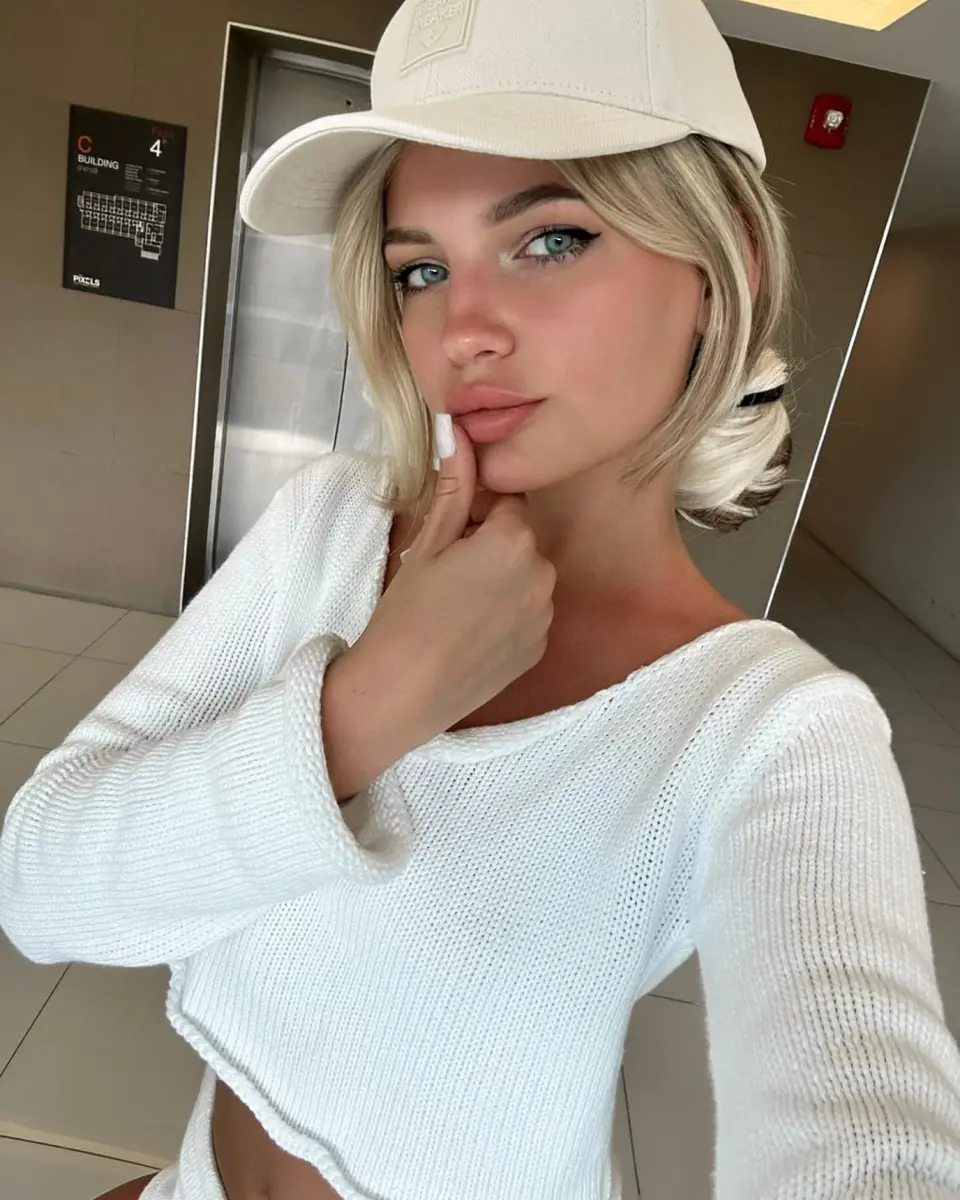Leah profile in Dubai