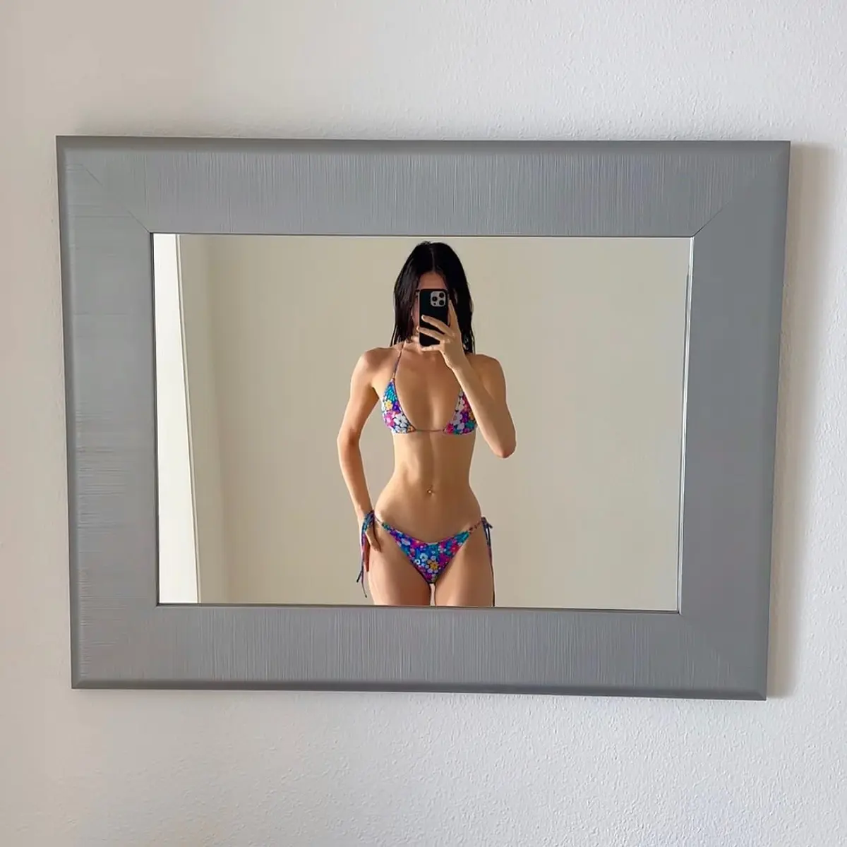 Lena profile in Dubai