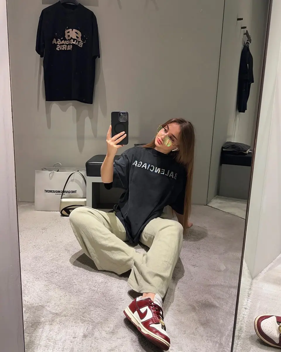 Lia profile in Dubai
