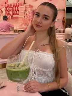 Lia profile in Dubai