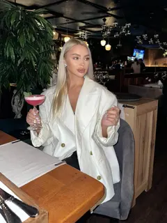 Liana profile in Dubai