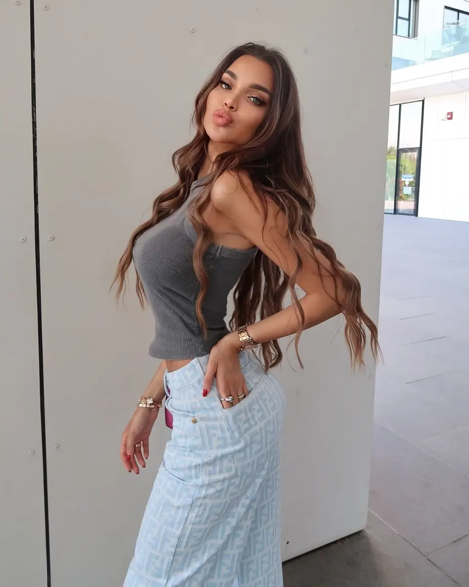Lily profile in Dubai