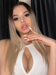 Rosa profile in Dubai