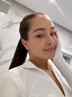 Sophia profile in Dubai