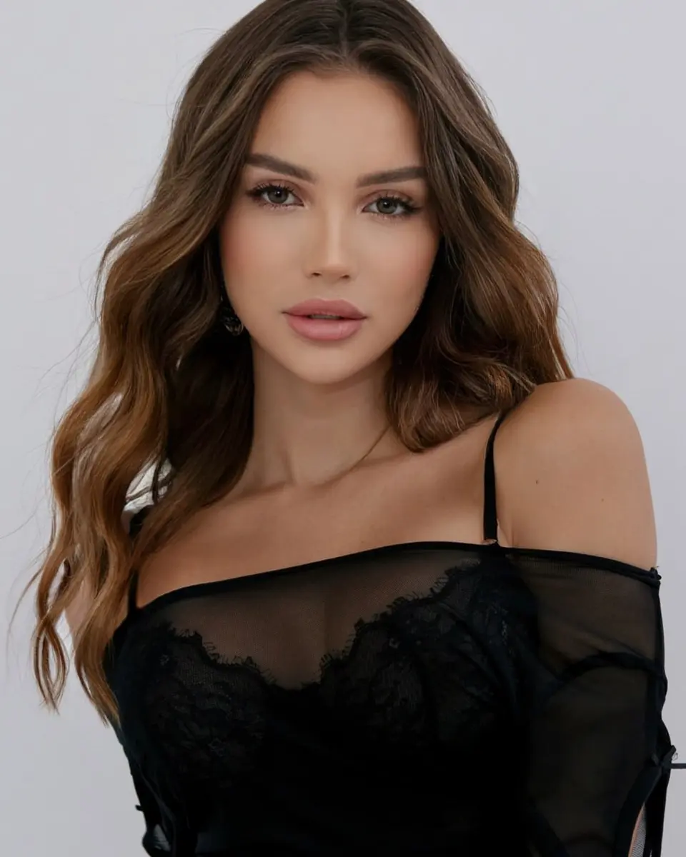 Sophie profile in Dubai