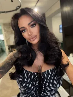 Vera profile in Dubai
